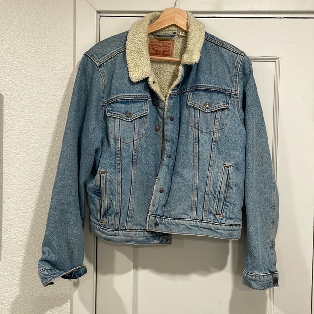 Levi Jean Jacket Crop